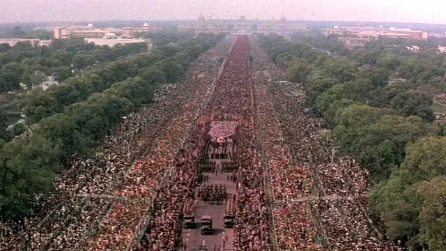 300.000 extras para una escena de 2 minutos: el récord de esta famosa película que ninguna otra ha superado en 43 años