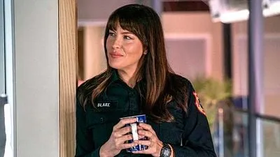 Por qué Liv Tyler abandonó '9-1-1: Lone Star' tras solo una temporada siendo Michelle: todos esperaban que volviera, pero no pudo ser